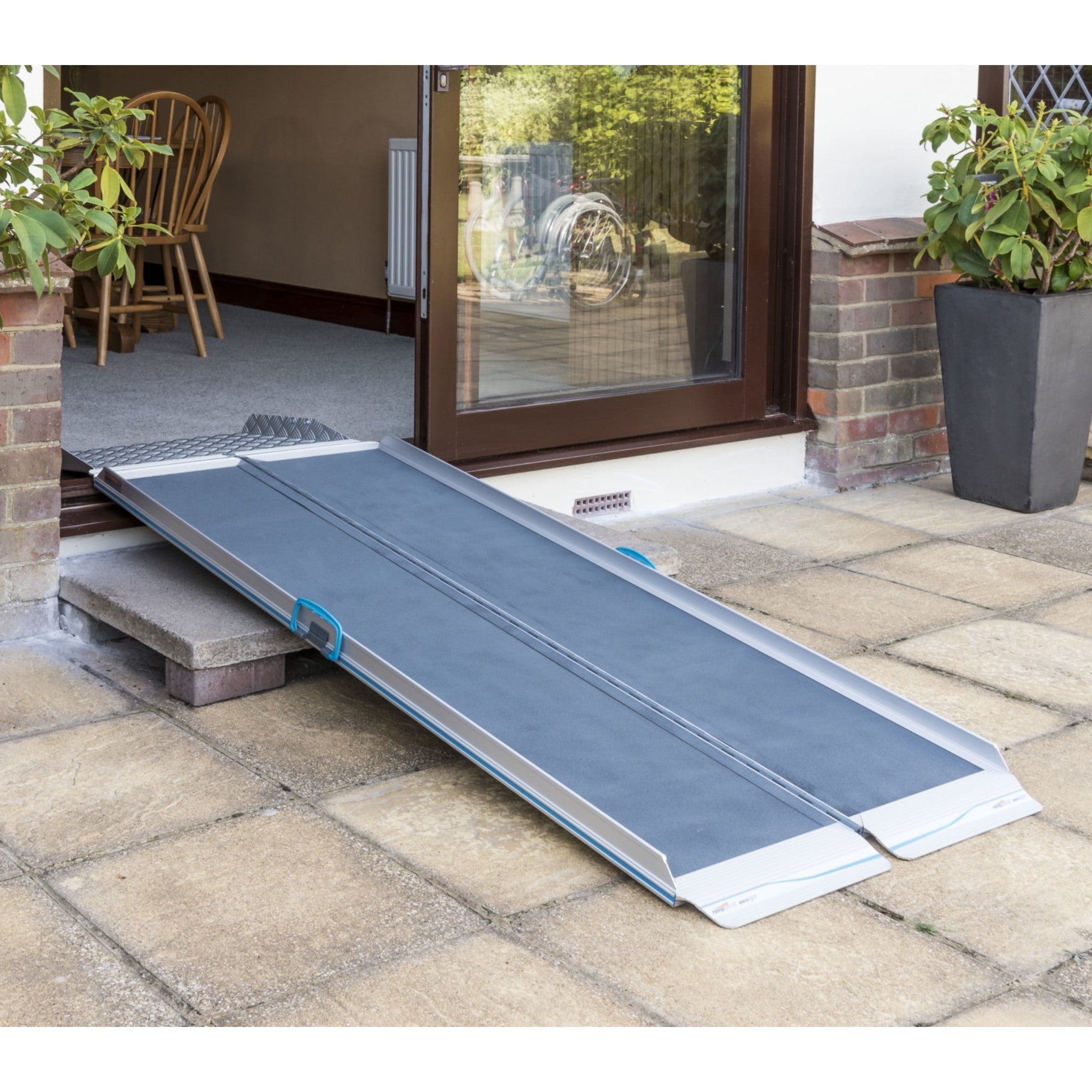 Lighting Up Ramp Aerolight-Up & Over Lightweight Portable Ramp Kit | Millerca – Millercare