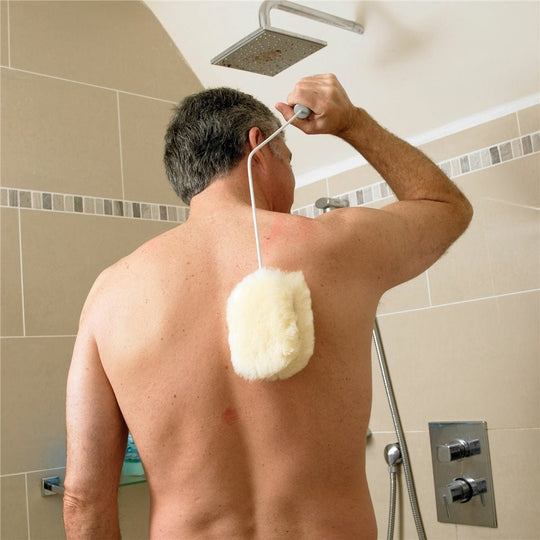 Homecraft Long Handled Sheepskin Pad