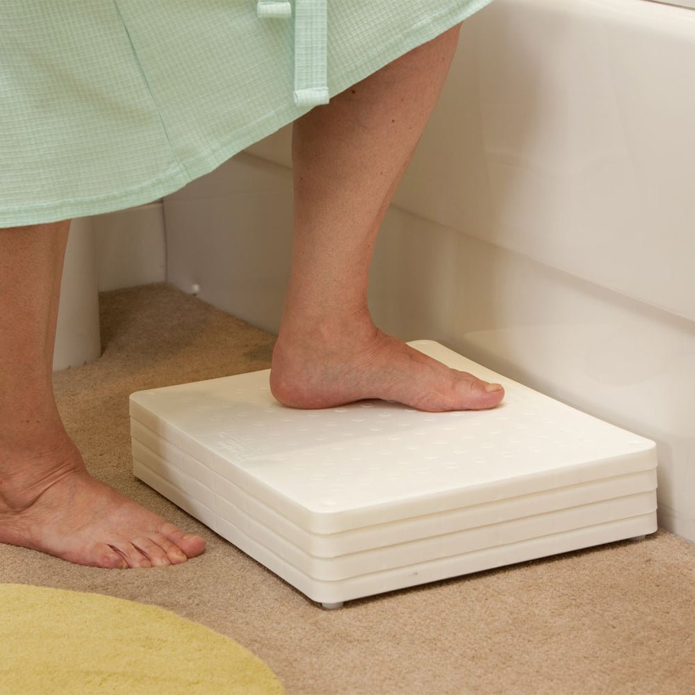 Bassin Steps Adjustable Non-Slip Bath Step | Millercare